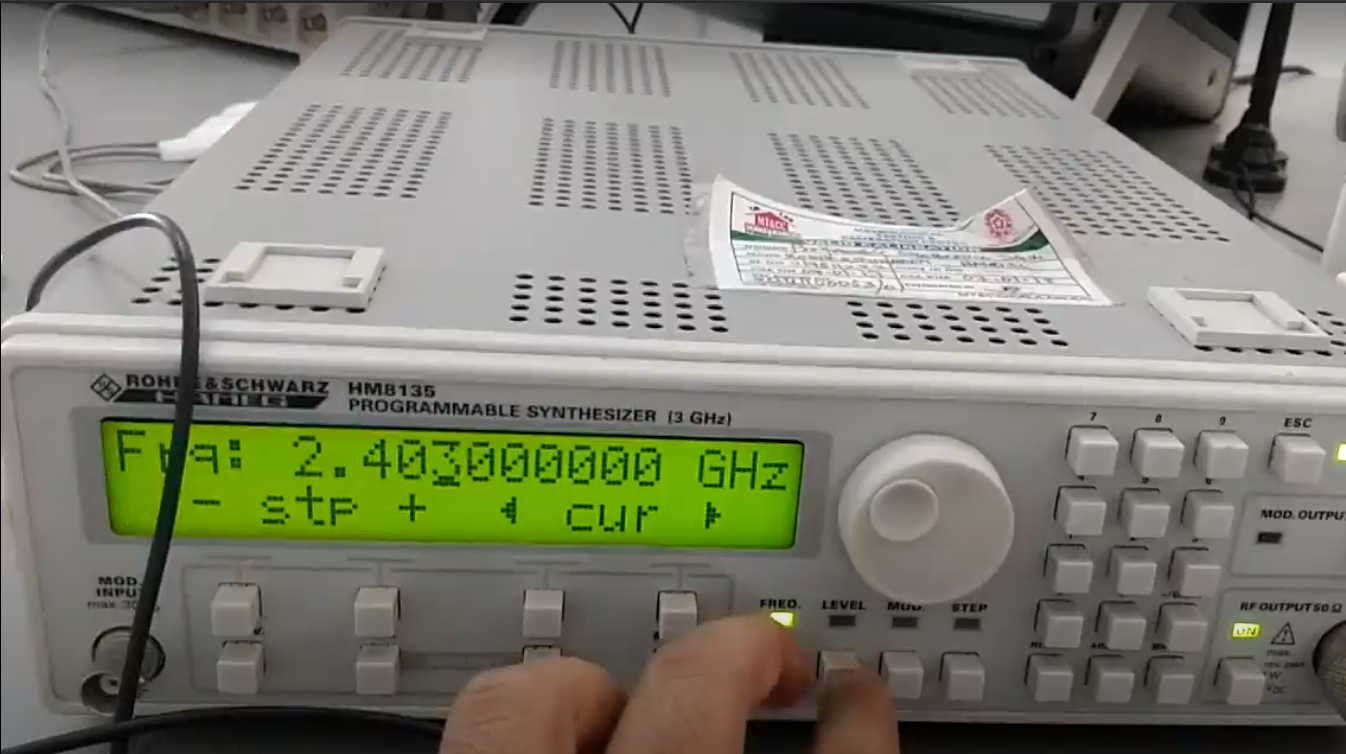 LNA Synthesizer Frequency